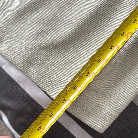 Elegant Cream Lace Overlay Dress Set - Picture 7 of 8